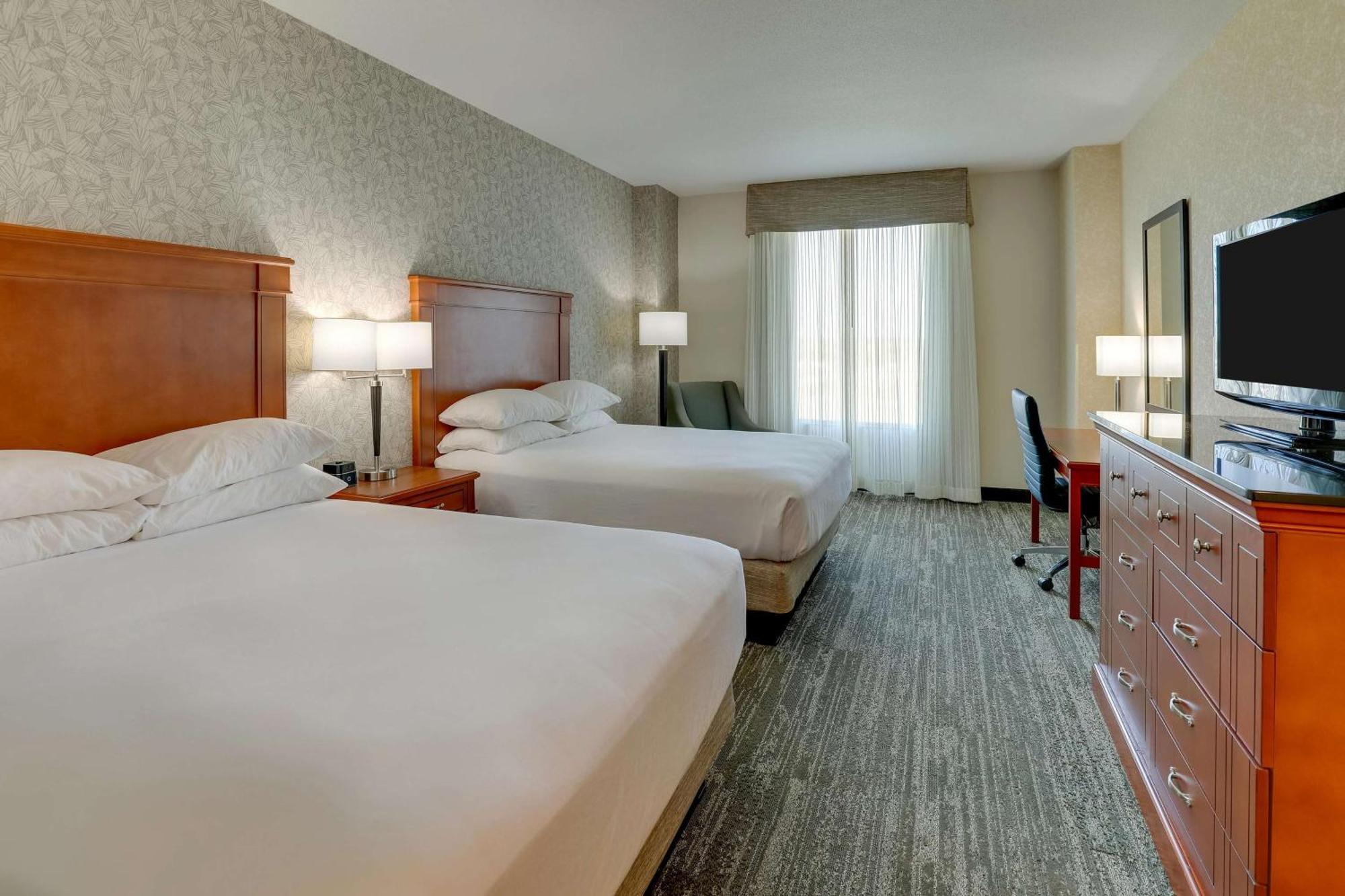 Drury Inn & Suites Independence Kansas City ブルー・スプリングス エクステリア 写真
