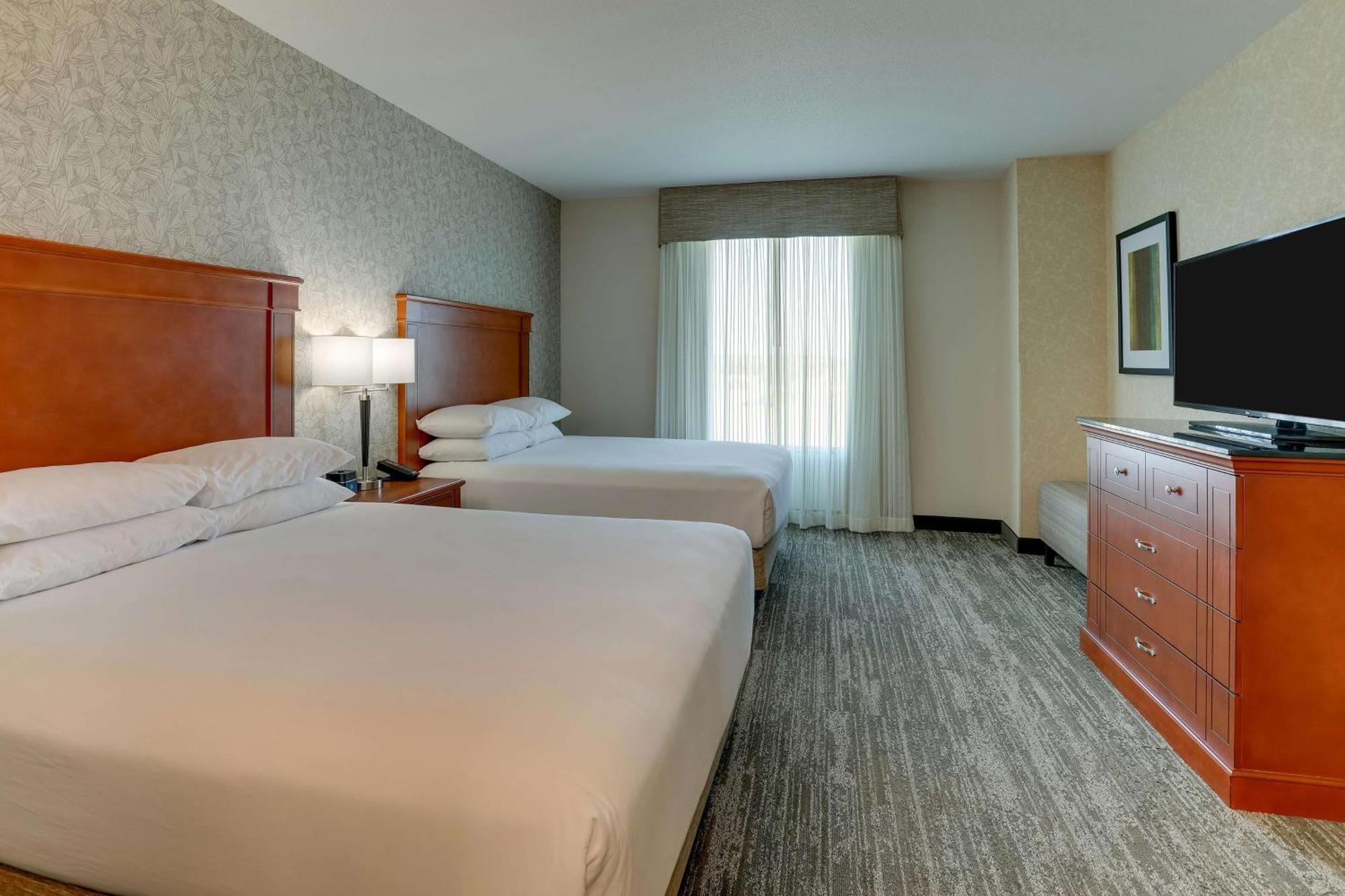 Drury Inn & Suites Independence Kansas City ブルー・スプリングス エクステリア 写真