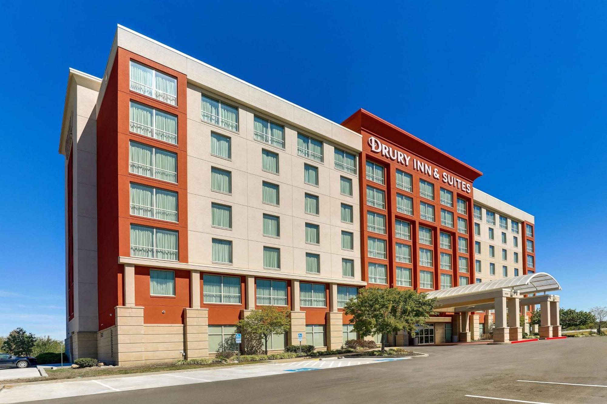 Drury Inn & Suites Independence Kansas City ブルー・スプリングス エクステリア 写真